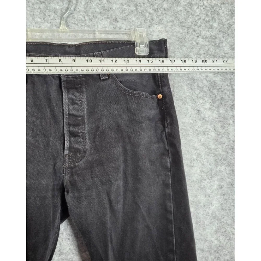 Levi's Men's Button Fly Denim Jeans Black Straight Leg Size 33x32 Classic